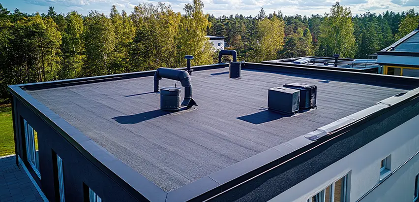 Professional Flat Roof Replacement Services in Schaumburg, IL