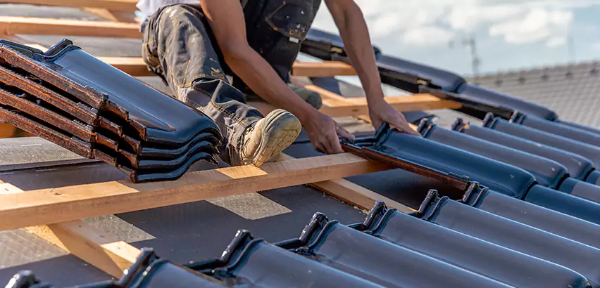Professional Storm Damage Roof Repair Services in Schaumburg, IL