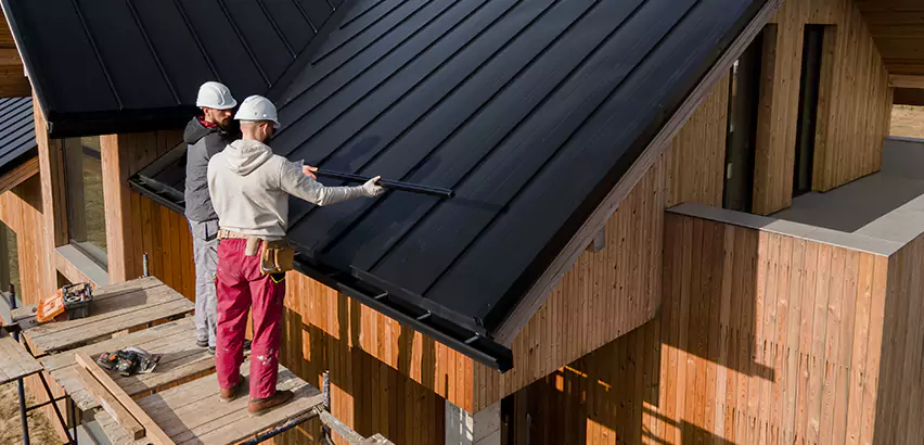 Metal Roof Maintenance in Schaumburg